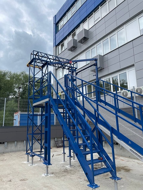 г. Тула. ЧОУ ДПО «Тульский УЦ «Энергетик» установил учебно-тренировочный комплекс "Альпинист - 3-01-1" для отработки работ  г. Тула. ЧОУ ДПО «Тульский УЦ «Энергетик» установил учебно-тренировочный комплекс "Альпинист - 3-01-1" для отработки работ